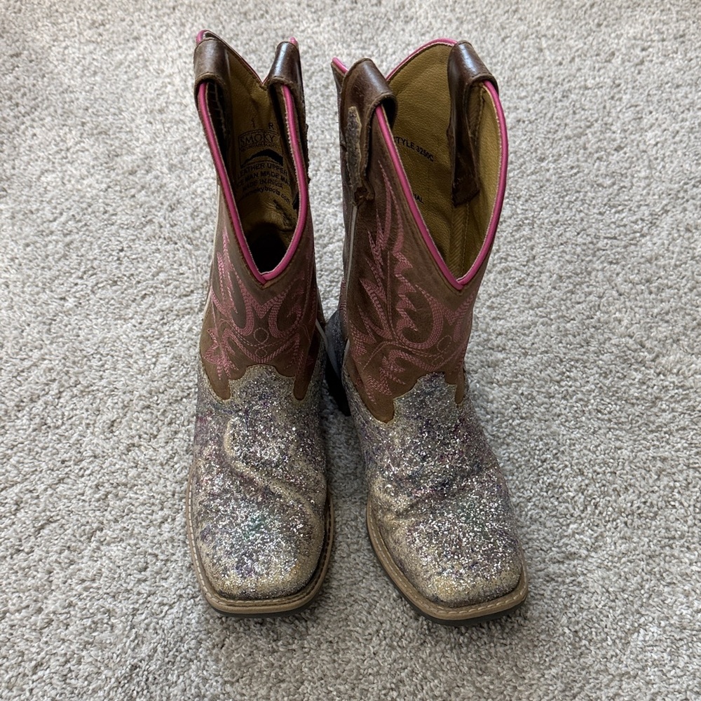 Smoky Mountain Boots Tan Leather Boot Interior with Pink Trim
